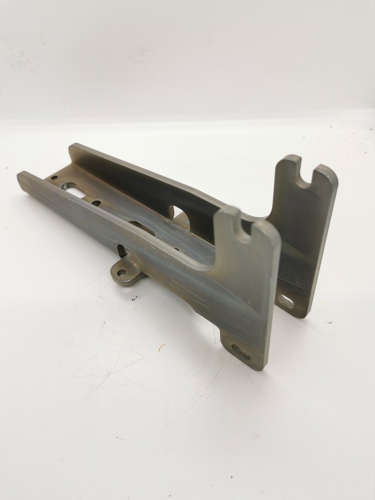 Montageschuh horizontal für 40er Pfosten, Länge 240mm zum Aufdübeln, Mat. Stahl verzinkt